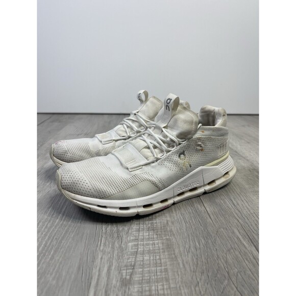 On Women's Cloudnova Running Shoes Sneakers Size W10 Training Distressed Gym S - Picture 1 of 10